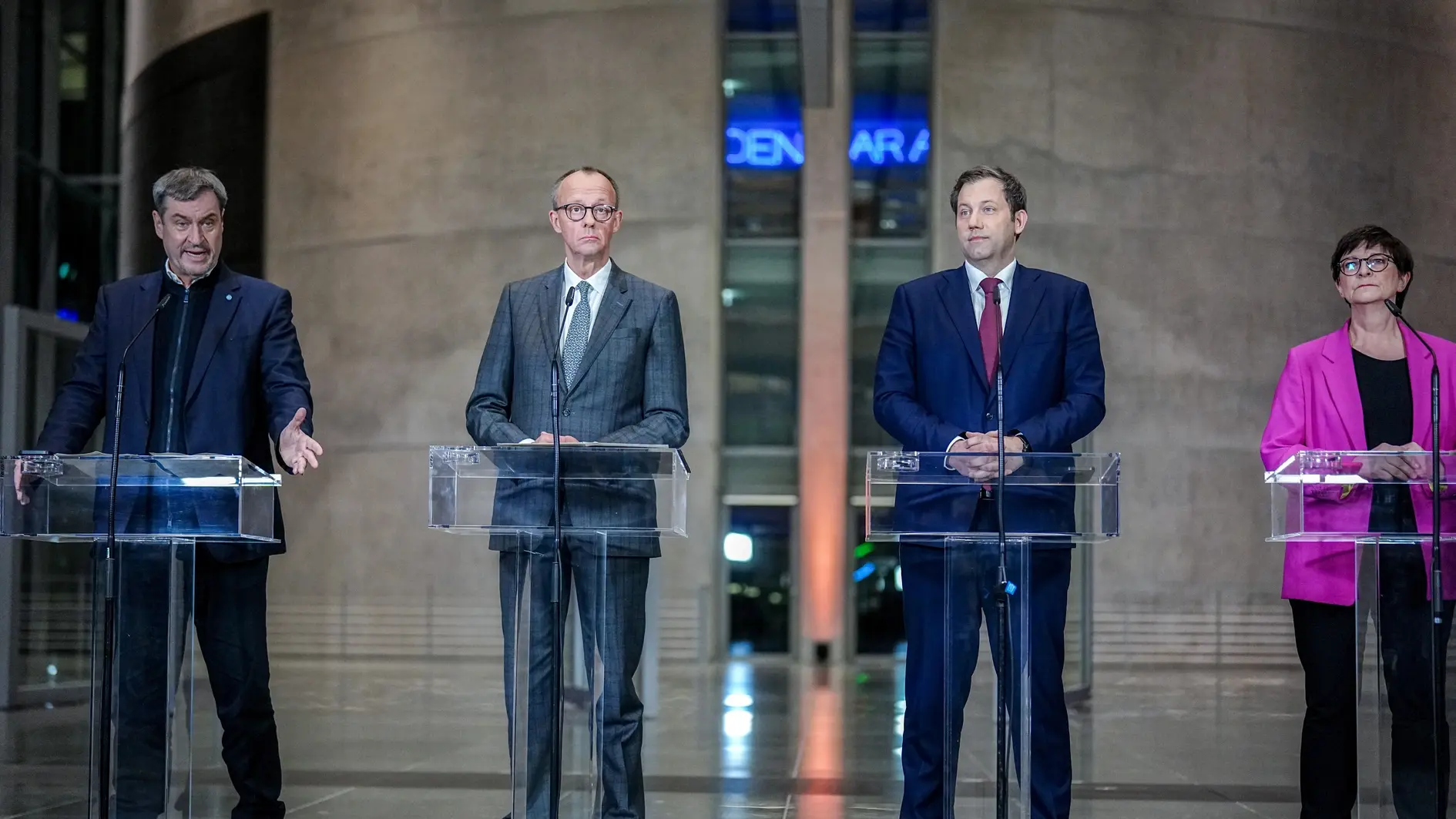 Pressekonferenz der Parteichefs von Union und SPD 