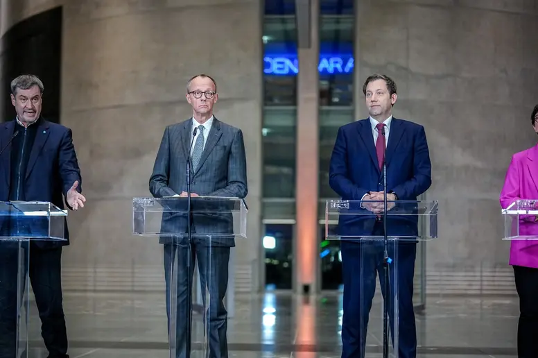 Pressekonferenz der Parteichefs von Union und SPD 