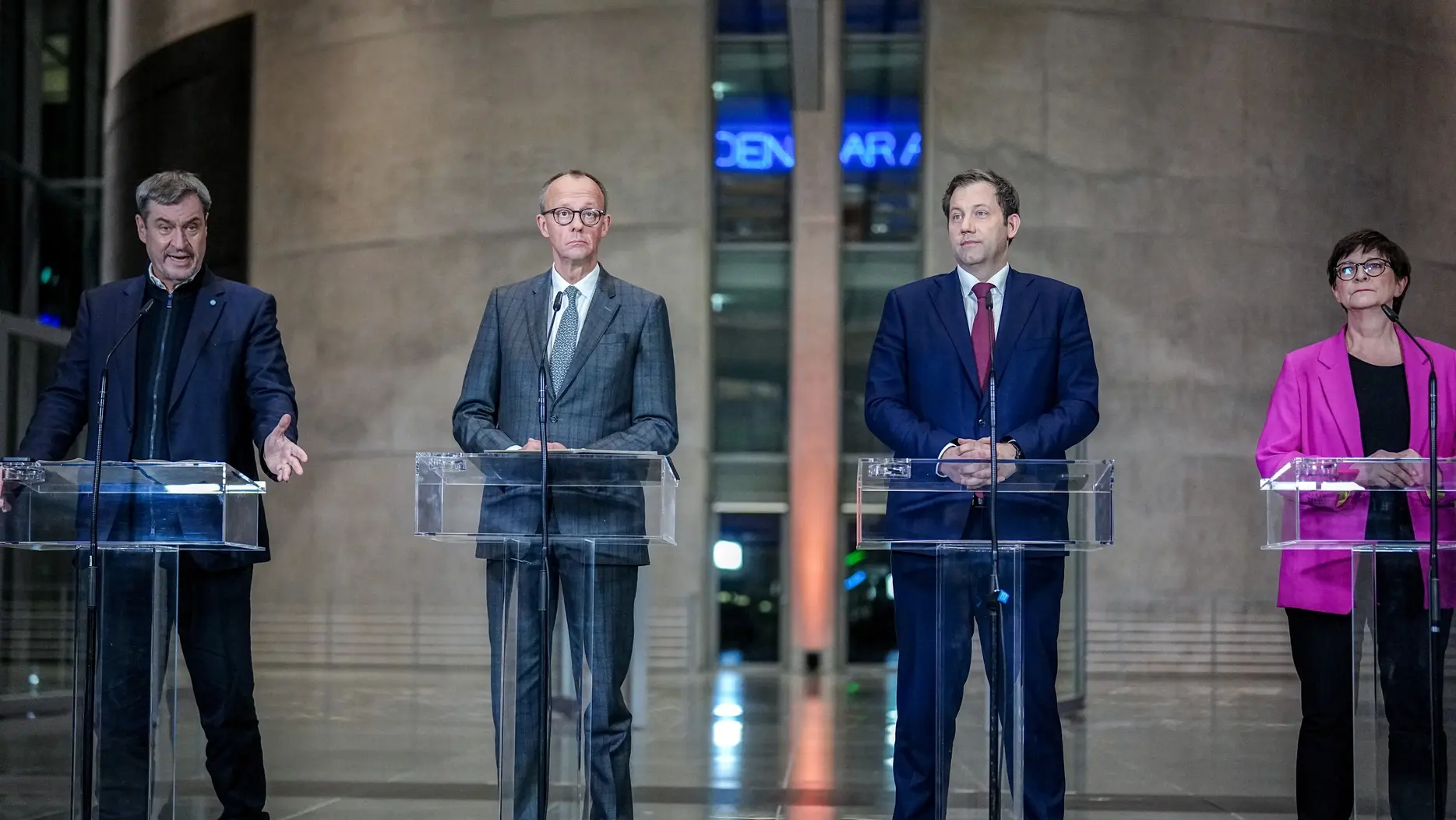 Pressekonferenz der Parteichefs von Union und SPD 