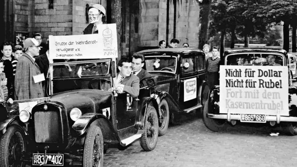 Proteste gegen die deutsche Wiederbewaffnung 1956