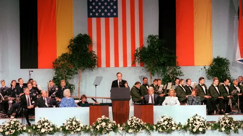 US-Präsident Bush bei seinem ersten Deutschland-Besuch in der Mainzer Rheingoldhalle