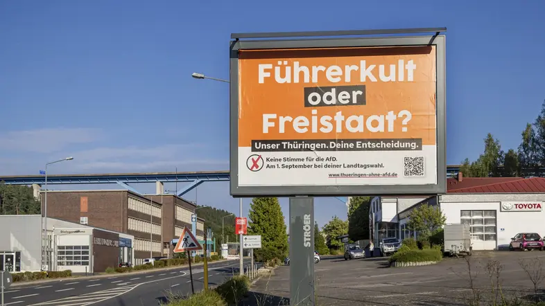 Plakat mit einem Wahlaufruf zur Landtagswahl in Thüringen 