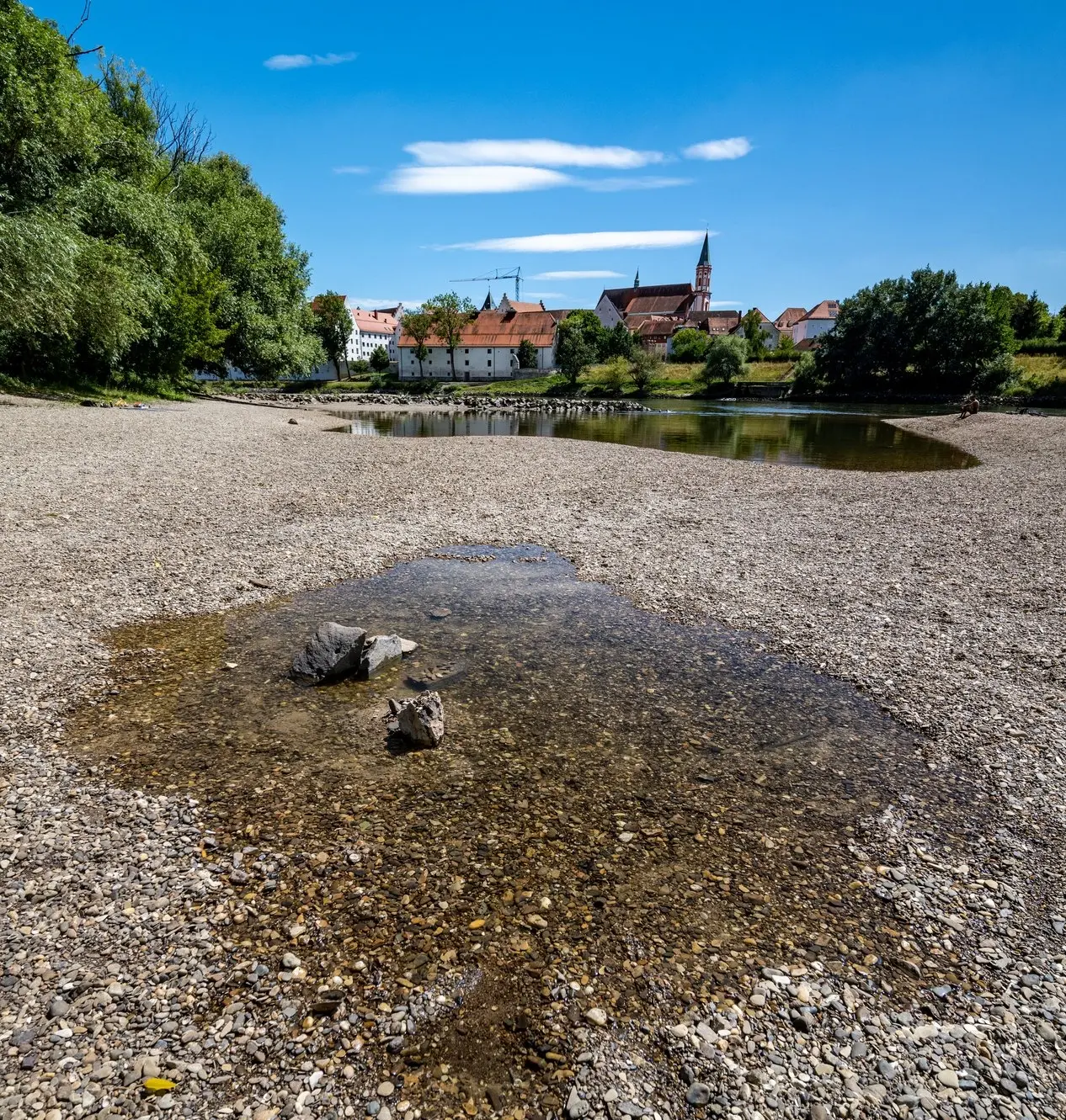 Niedrigwasser an der Donau 2023.