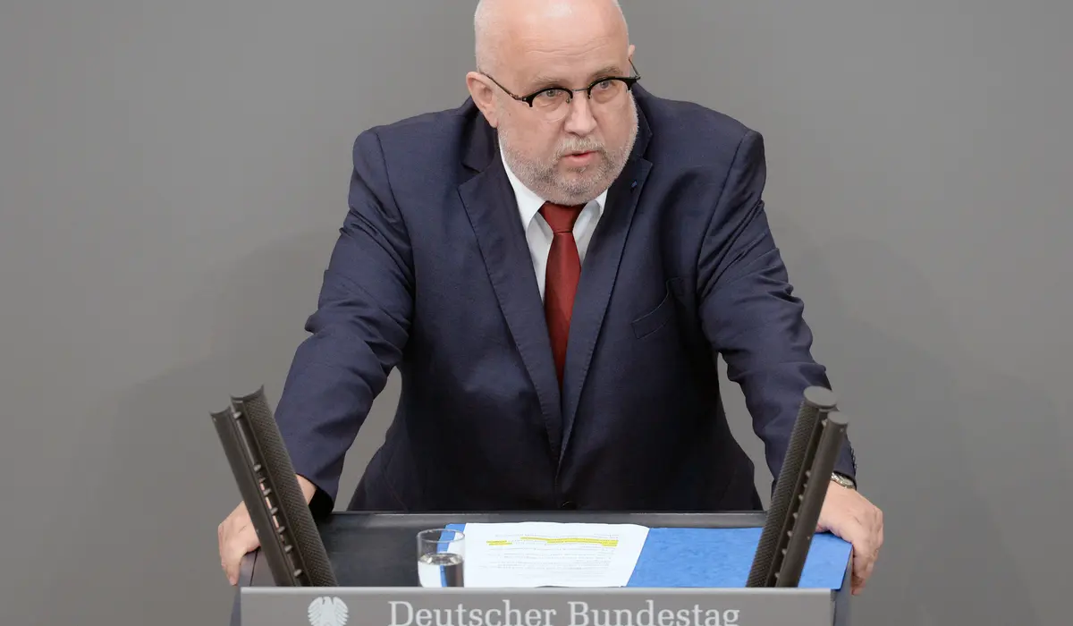 Jürgen Pohl am Rednerpult