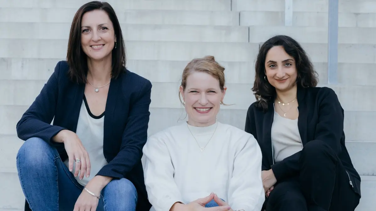 Die Herausgeberinnen Cécile Weidhofer, Stefanie Lohaus, Tannaz Falaknaz