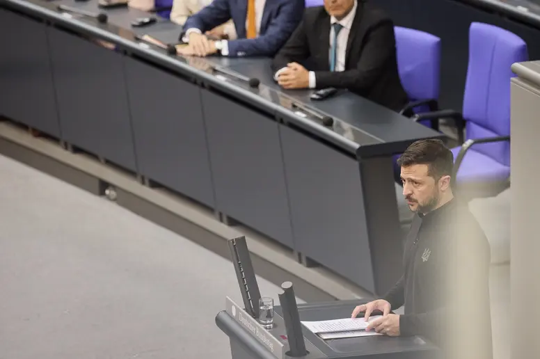 Der Staatspräsident der Ukraine, Wolodymyr Selenskyj bei der Rede im Bundestag.