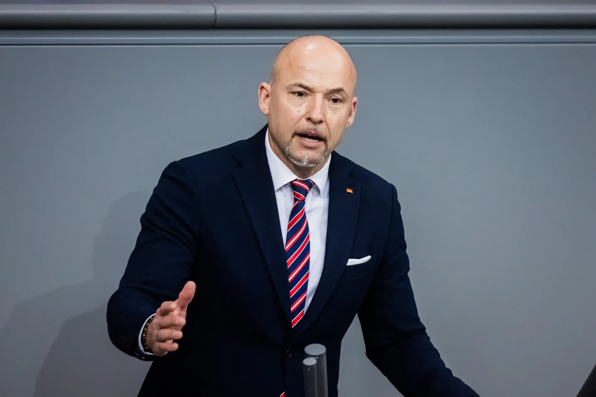 Alexander Hoffmann während seiner Rede im Bundestag