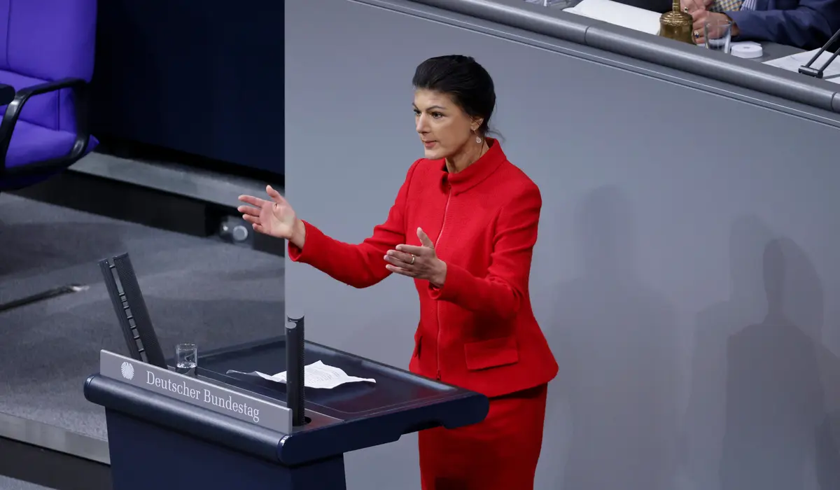 Sahra Wagenknecht am Rednerpult