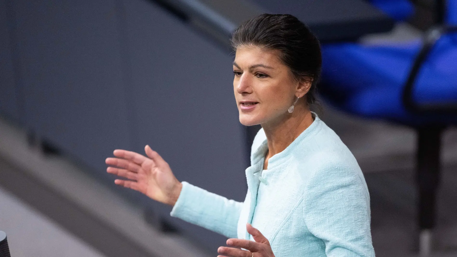 Sahra Wagenknecht am Rednerpult