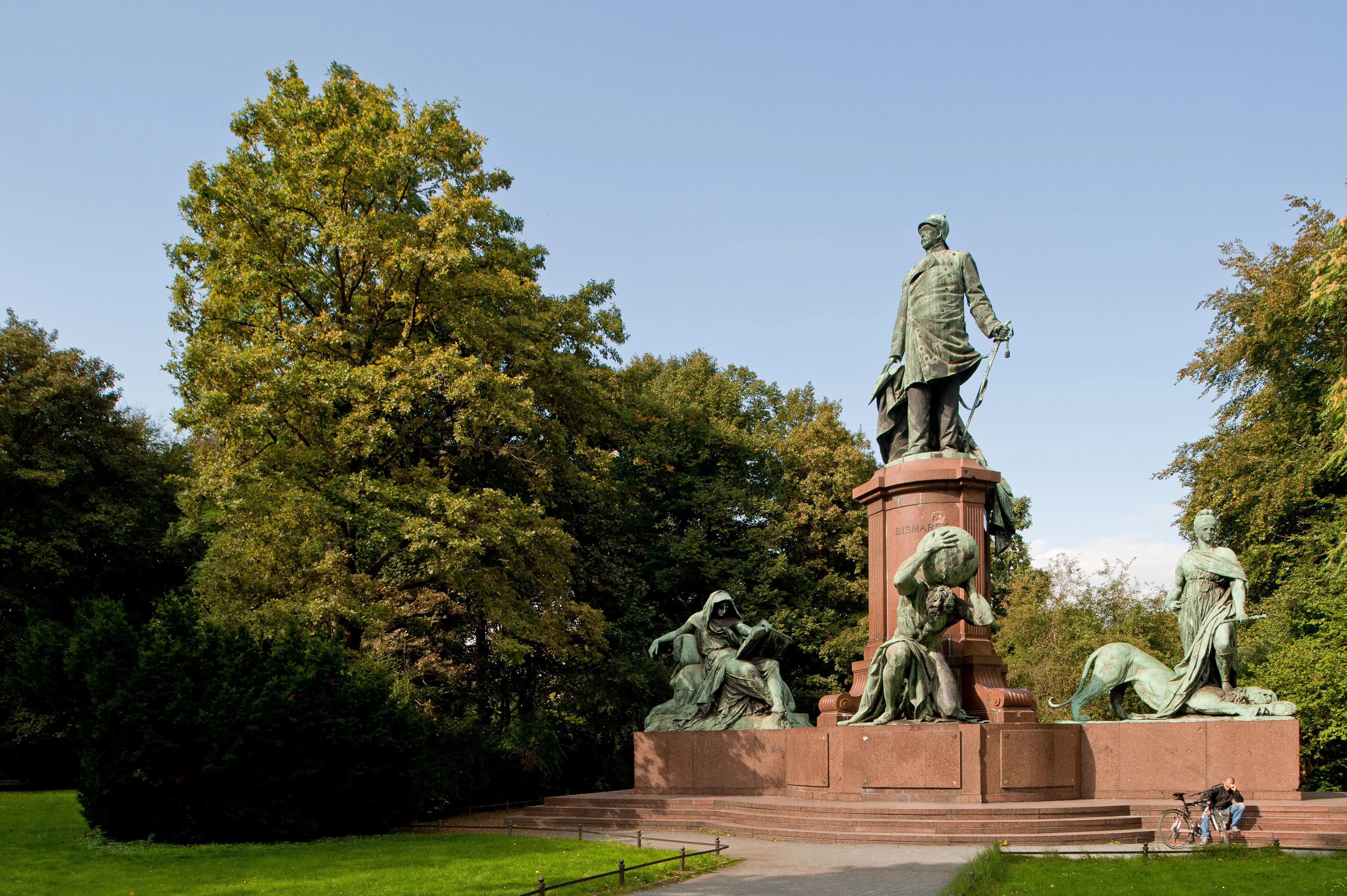 Das 1901 eingeweihte Bismarck-Nationaldenkmal im Berliner Tiergarten