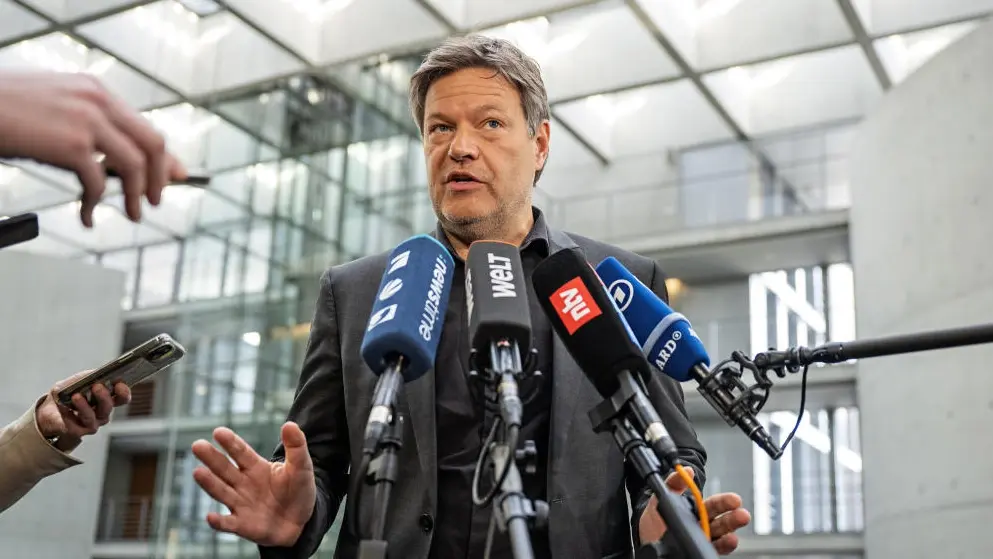 Mehr zum Thema Minister dementiert im Bundestag Vorwurf der Täuschung