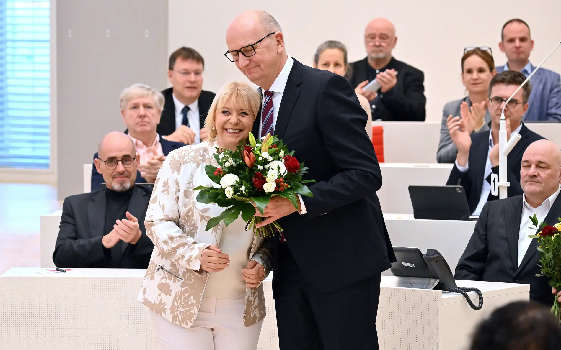 Dietmar Woidke nach seiner Wahl zum Ministerpräsidenten mit Ulrike Liedtke