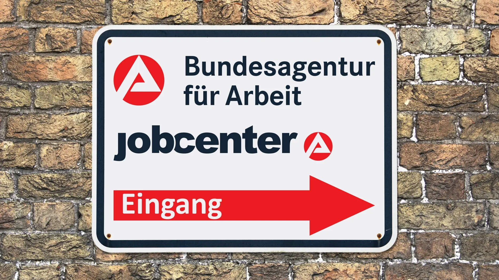 Schild der Bundesagentur für Arbeit - Jobcenter