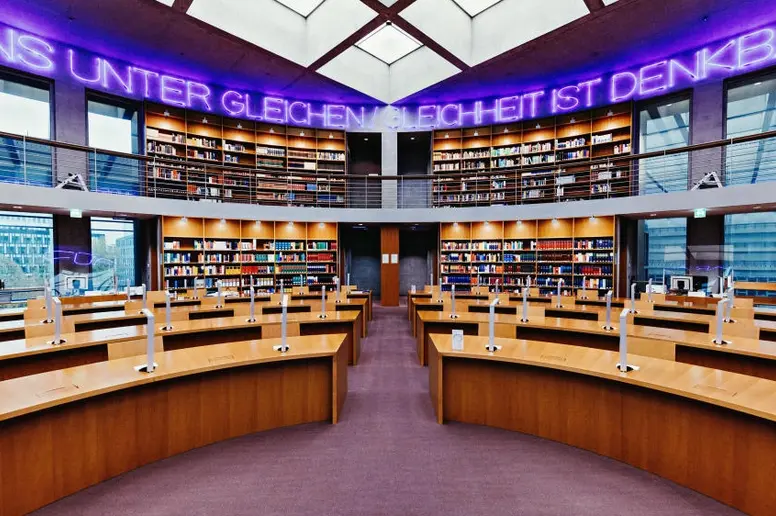 Blick in die Bundestagsbibliothek