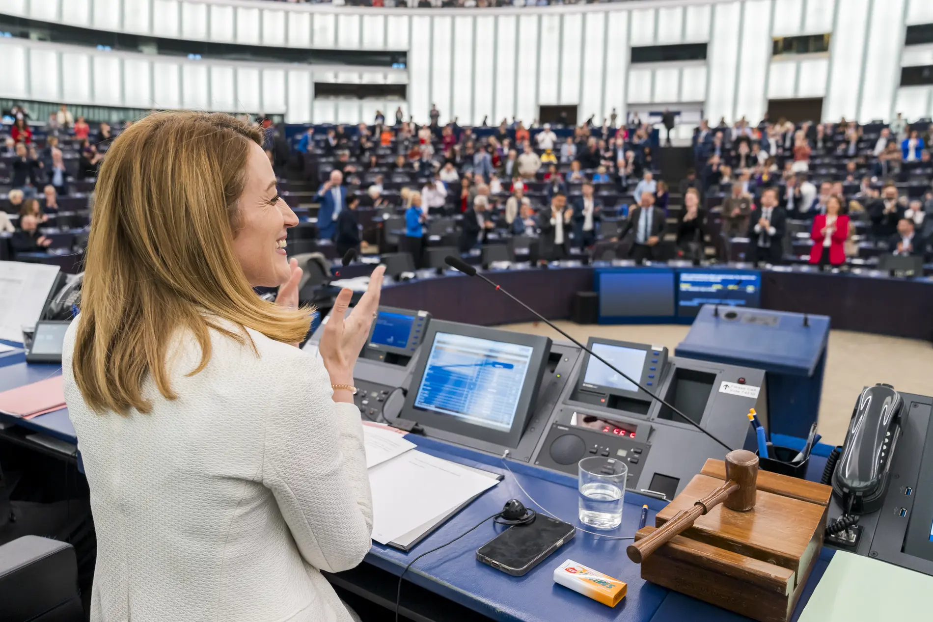 Roberta Metsola im Europäischen Parlament in Straßburg